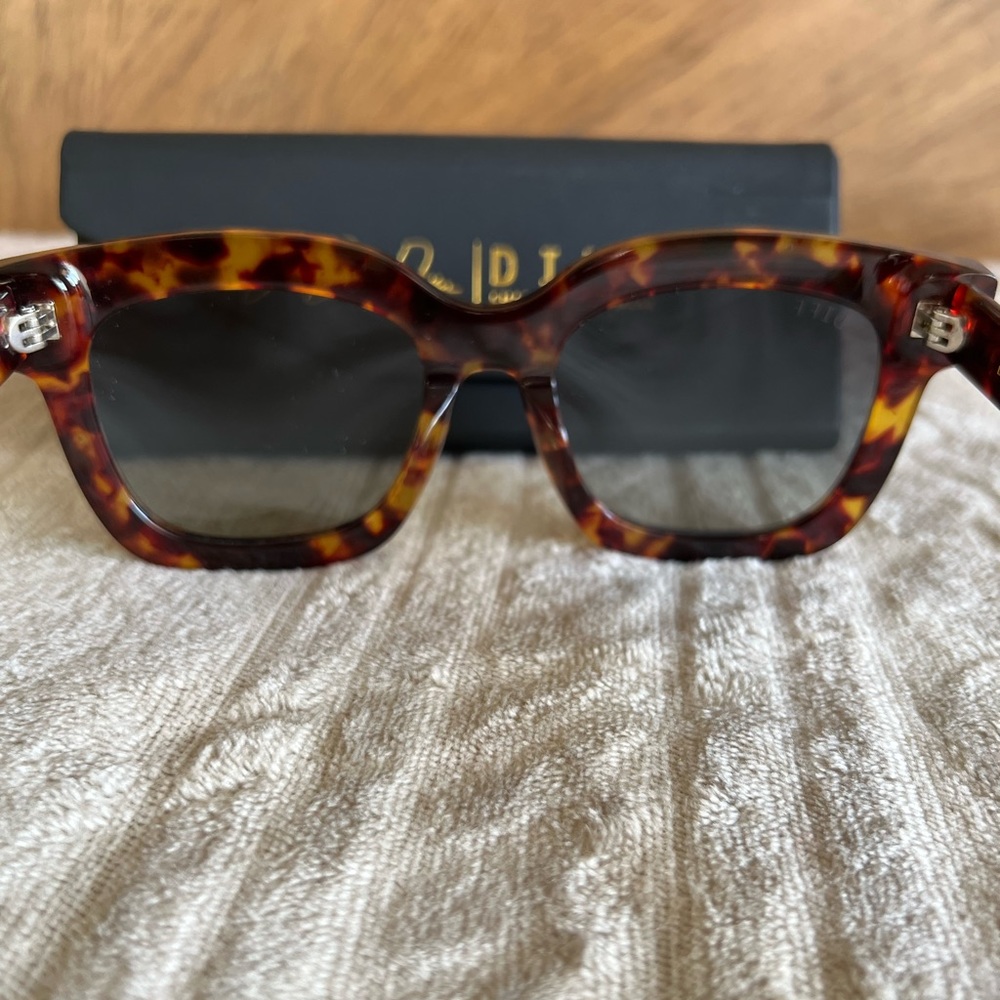 Diff Carson Sunglasses - image 4